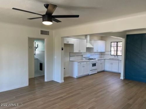 2041 16 Ave, Phoenix AZ 85021-5411 exterior