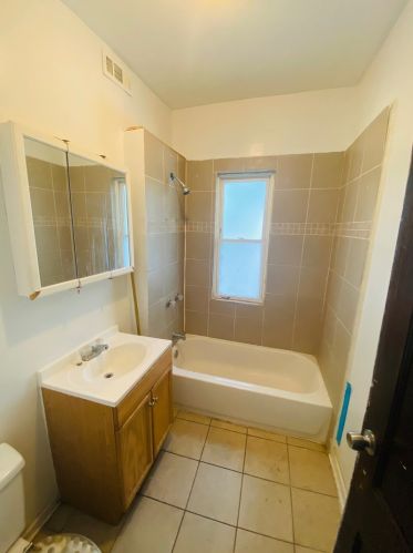 7125 Woodlawn, Chicago IL 60619-7929 exterior