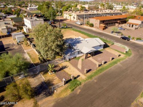 748 Carol Ave, Phoenix AZ 85021-2088 exterior