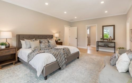 19 Thurston Rd, Newton MA 02464-1244 exterior