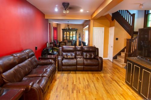 133 Father Zeiser Pl, Bronx, NY 10468-5001