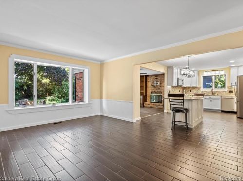 1413 Ogden Dr, Troy MI 48083-5339 exterior