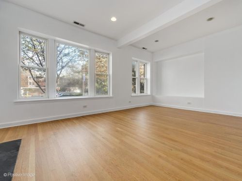 837 Lawrence Ave, Chicago, IL 60640-4260