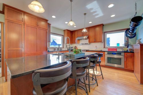 1206 Bayard Ave, Saint Paul MN 55116-1637 exterior