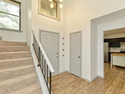 4201 Balboa Ln, Austin TX  78727-5904 exterior