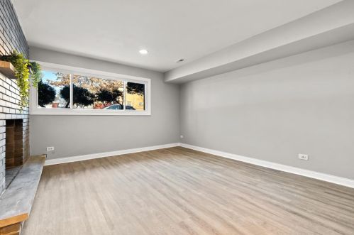 1315 89 St, Chicago IL 60617-3815 exterior