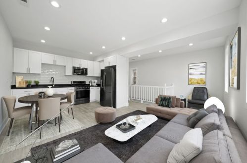 323 Homan Ave, Chicago IL 60655-3509 exterior