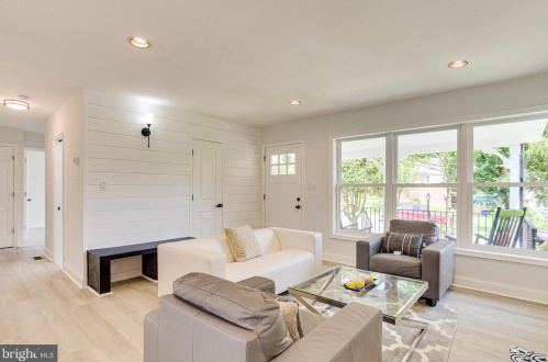 118 Fleetwood Ter, Silver Spring MD  20910-5511 exterior