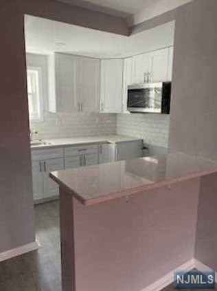 218 Cliff St, Cliffside Park NJ  07010-1409 exterior