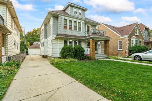 2557 68th St, Milwaukee, WI 53219-2614