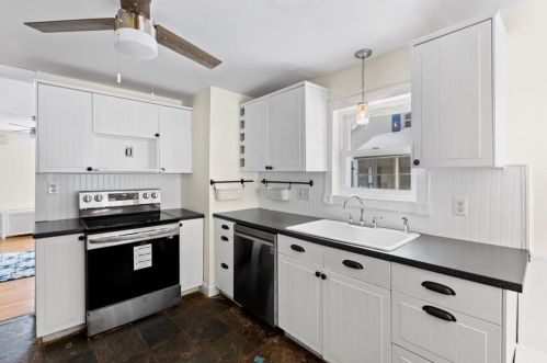 38 Glendale St, Worcester MA 01602-2813 exterior