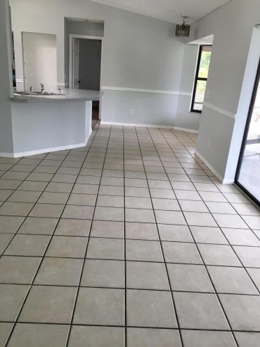 2437 Monterrey Ln, Fort Pierce FL 34953-2032 exterior