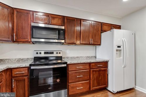 1006 Venice Dr, Silver Spring MD 20904-2065 exterior