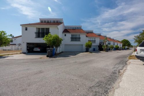 9517 Citrus Glen Pl, Tampa FL  33618-4032 exterior