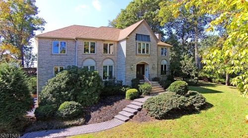 34 Timberline Dr, Bridgewater, NJ 08807-1204