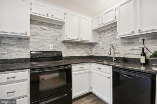 6401 Edsall Rd, Alexandria VA  22312-6411 exterior