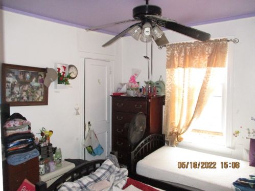 5607 Maplewood Ave, Chicago IL 60659-5111 exterior