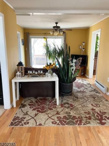 27 Tufts Trl, Hopatcong, NJ 07843-1131