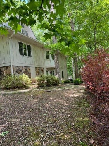 7135 Cherry Bluff Dr, Atlanta, GA 30350-1029