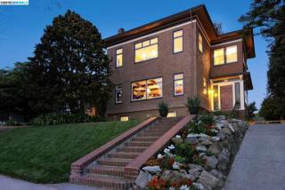 1106 Bay, Alameda CA  94501-3914 exterior