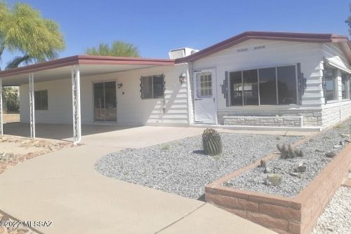 1757 Pacana Way, Green Valley AZ 85614-4354 exterior