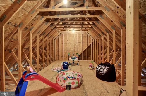 296 Friendly Dr, Hanover PA 17331 exterior