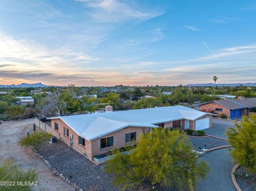 5365 Estelle Dr, Tucson, AZ 85718-4712