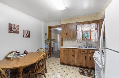 186 45 St, Pittsburgh PA 15201-3056 exterior