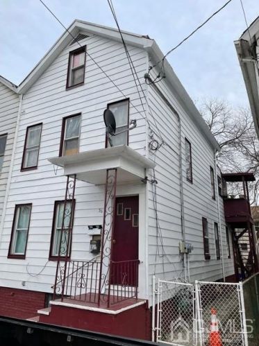 36 Joyce Kilmer Ave, New Brunswick, NJ 08901-1950