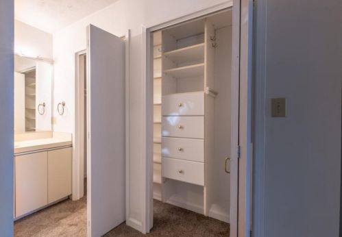 1152 Lynmoor Dr, Atlanta GA 30319-4126 exterior