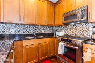 2118 Rice St, Chicago IL  60622-4888 exterior