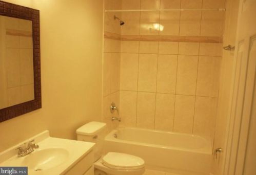 842 48th St, Washington DC  20019-3668 exterior