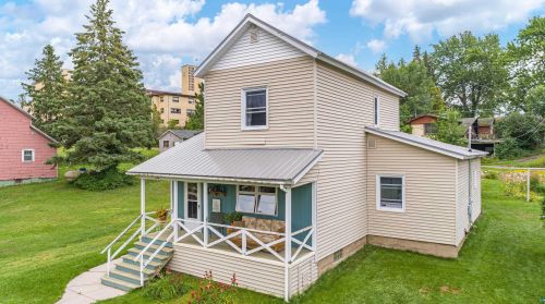 144 Washington St, Ely, MN 55731-1219