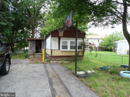 429 High St, Hanover, PA 17331-3920