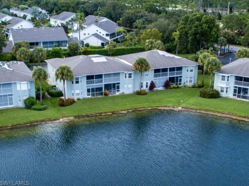 875 New Waterford Dr, Naples FL 34104-7889 exterior