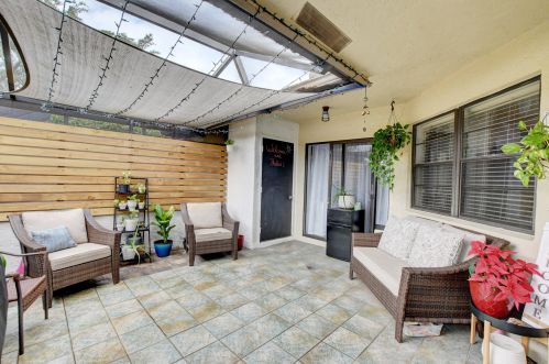 8951 19th St, Boca Raton FL  33433-7332 exterior