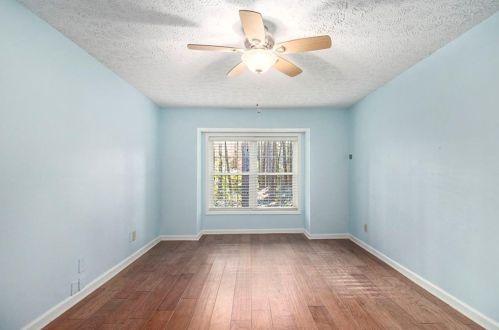 1406 Crossing Dr, Atlanta GA  30329-3571 exterior