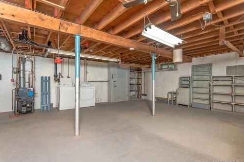 33 Junior Ave, Killingly CT 06239-4217 exterior