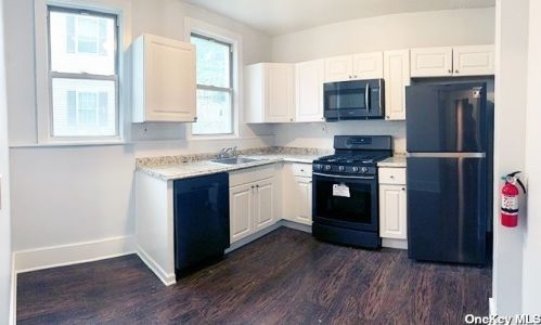 353 5 Ave, Mount Vernon NY 10550-4111 exterior