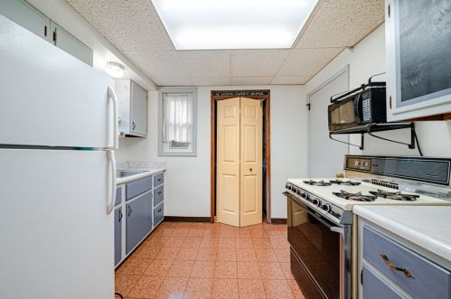 213 Dorothy Dr, Pittsburgh PA 15235-1829 exterior