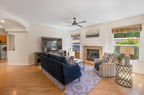 127 Conductor Way, Folsom CA 95630-8022 exterior