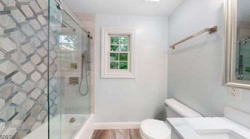 21 Fieldstone Dr, Livingston NJ  07039-3308 exterior