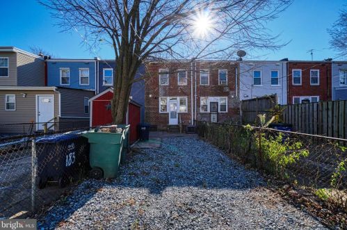 1836 L St, Washington DC  20002-3024 exterior