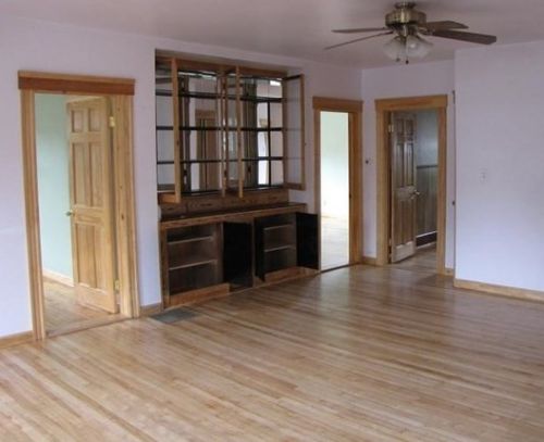 41 Park St, Webster, MA 01570-2527