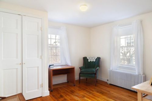 65 Phelps Rd, Middletown RI 02842-5448 exterior