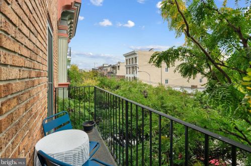 606 2nd St, Philadelphia PA 19133-3303 exterior