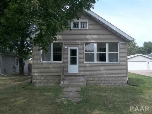 805 Mary St, Pekin, IL 61554-2861