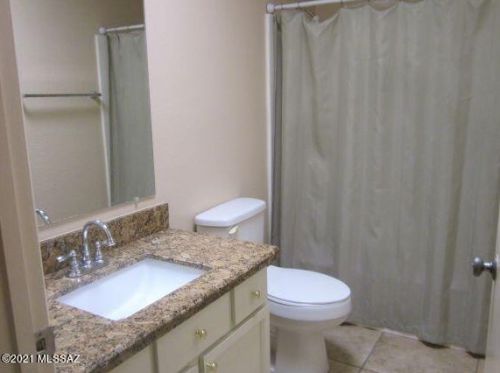 821 Paseo Del Prado, Green Valley AZ 85614-1974 exterior