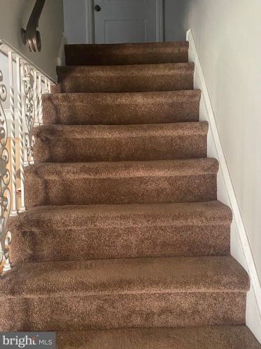 216 Tribet Pl, Darby PA 19023-3120 exterior