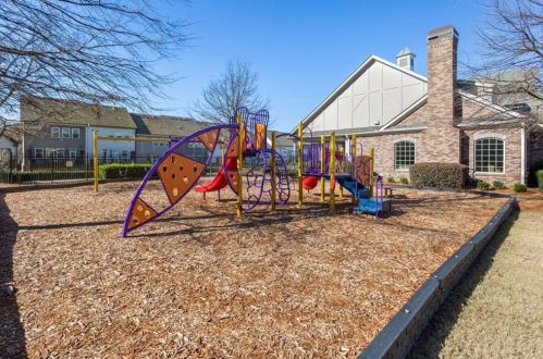 2077 Hatteras Way, Atlanta GA 30318-1085 exterior